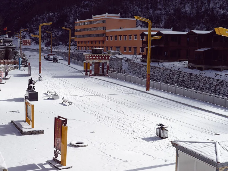 瓦屋山怎麼玩？桌山雪景、索道、冬季冰瀑一次講清（含避坑） - 景點攻略