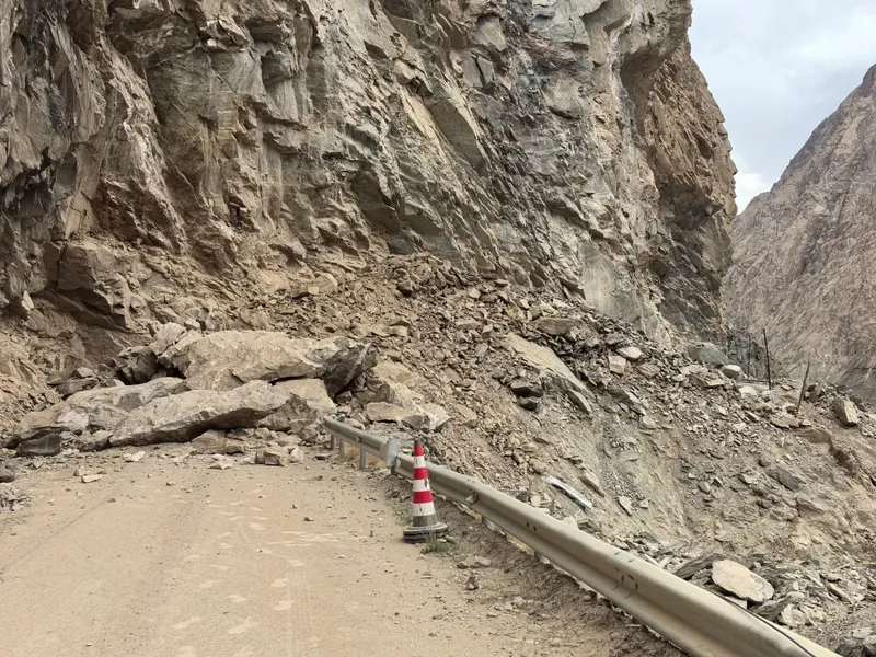 塔莎古道＋盤龍古道深度避雷攻略：穿行崑崙山懸崖絕壁，玄奘東歸的南疆極境越野路線