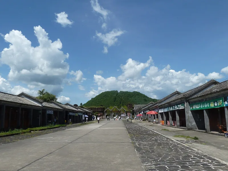 騰衝火山地質公園怎麼玩？大空山小空山、熱氣球值不值、黑魚河怎麼串